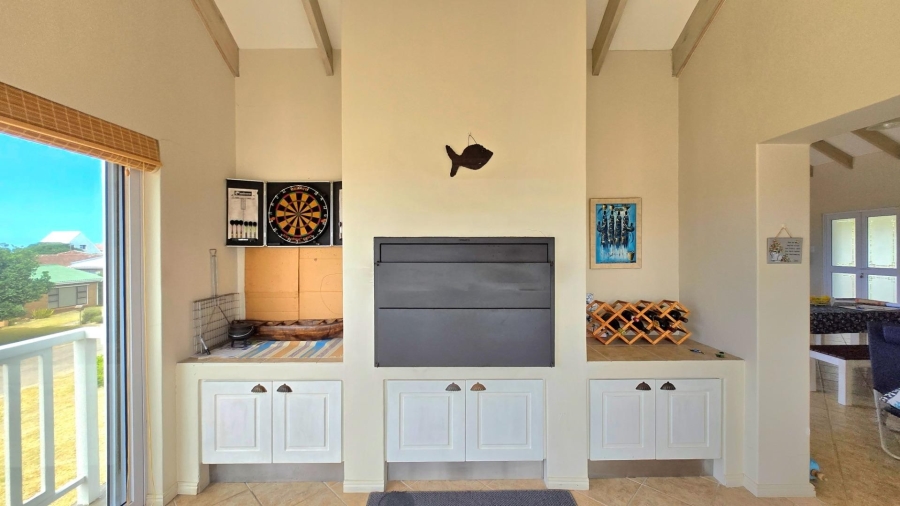 3 Bedroom Property for Sale in Franskraal Western Cape